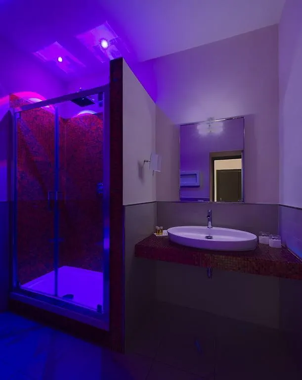 Chroma Suites 3*, Roma Italia