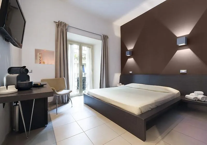 Chroma Suites 3*, Roma